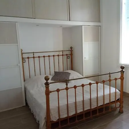 Jolie Maison De Avec Jardin Arbore Holiday home *